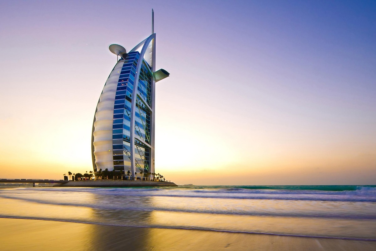Dubai Delights ��� City, Desert & Dhow