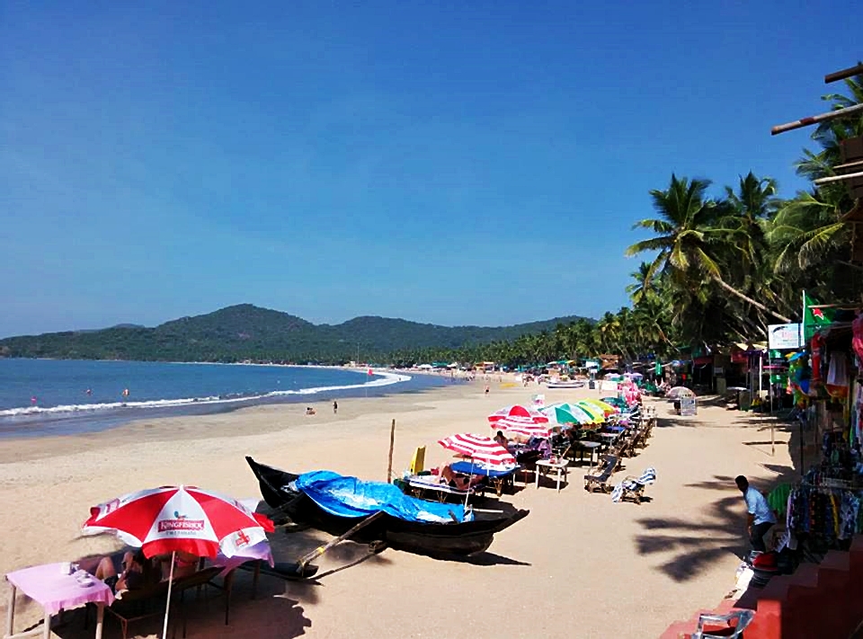 A crescent bay in South Goa