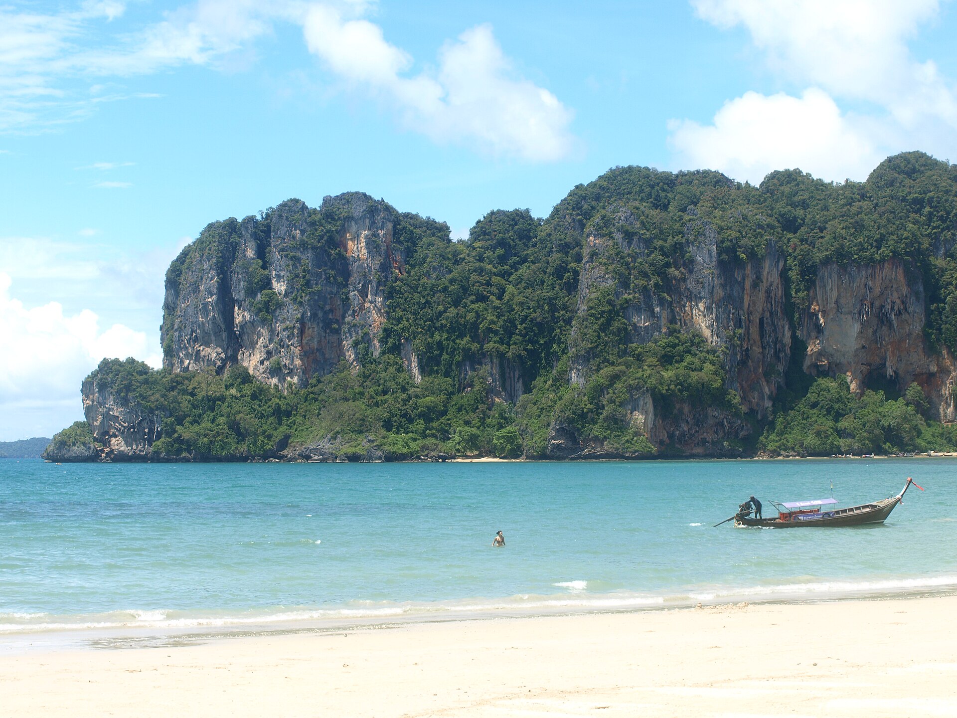 Bangkok & Pattaya Getaway — photograph 2